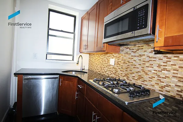 Rented by FirstService Realty (legacy) | media 17