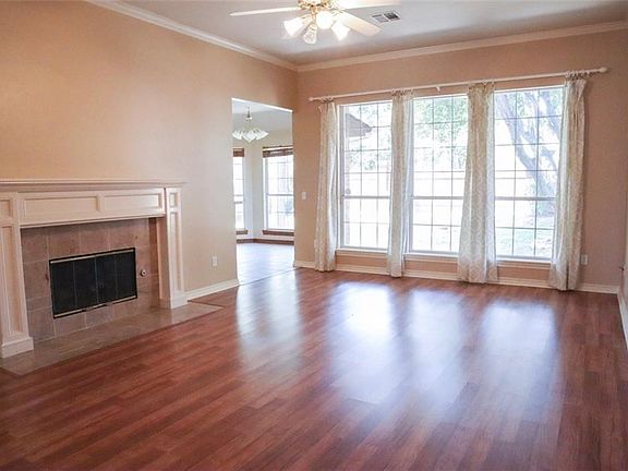 So much light from the back windows is nice with a working gas fireplace!
