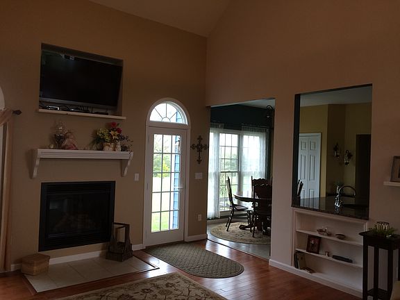 3rd image of 560 Markwood Dr