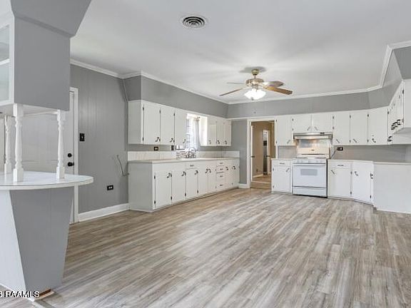5th image of 501 Putnam Ave