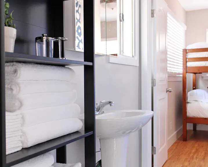 6739 N Figueroa St — Photo 11