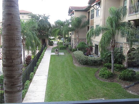 5th image of 910 Charo Pkwy Unit 323