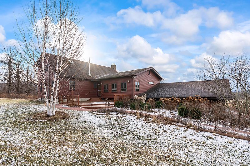 3rd image of 74 Bayer Road