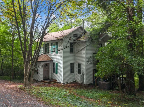 199 High St, Centre Hall, PA 16828