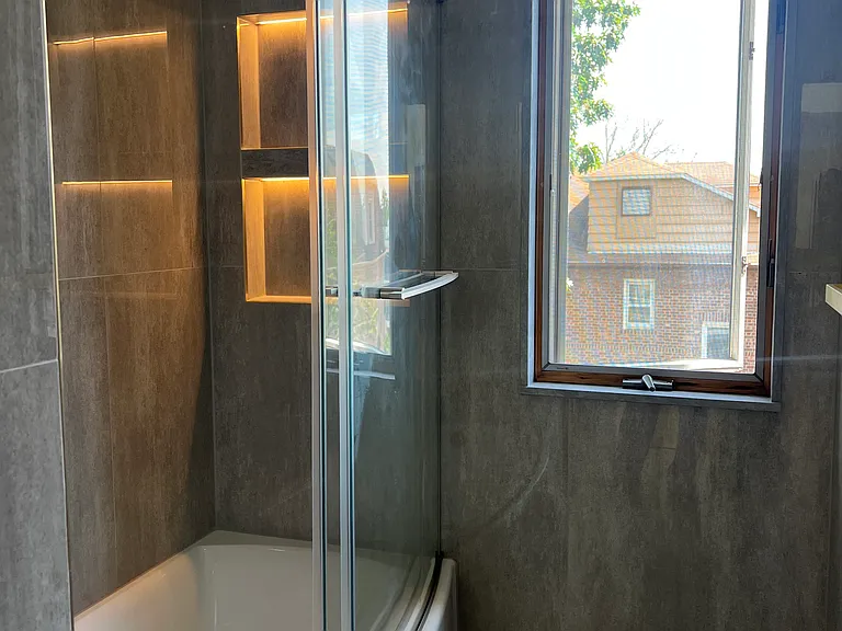 289 Knox Ave #1 — Photo 18
