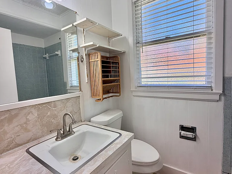 3208 Duval St #1 — Photo 9