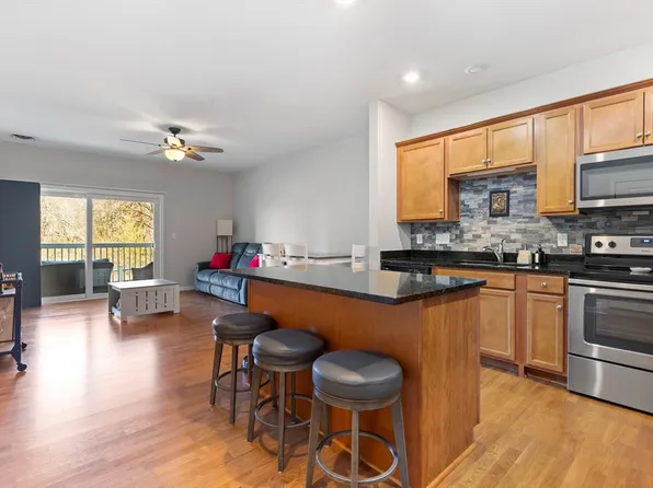 110 Trotter Rd Unit 112, South Weymouth, MA 02190