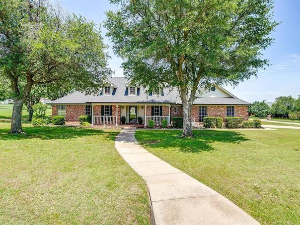 3809 Timbercrest Dr W, Burleson, TX 76028