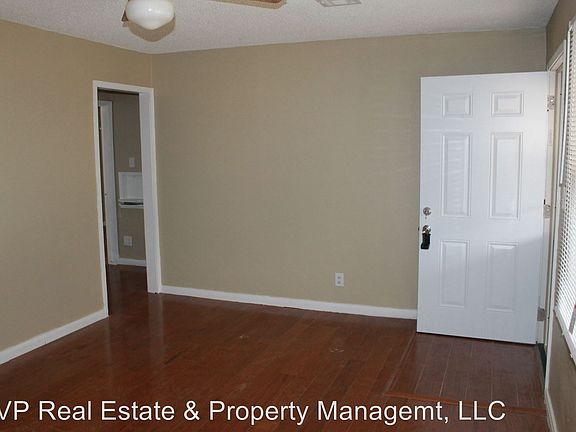 5th image of 3921 Mallard Dr