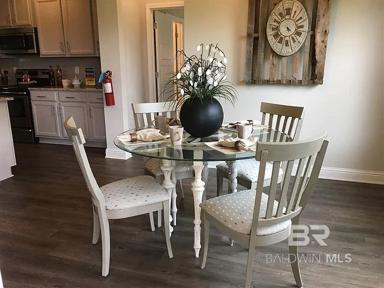 23870 Flynt Dr — Photo 6