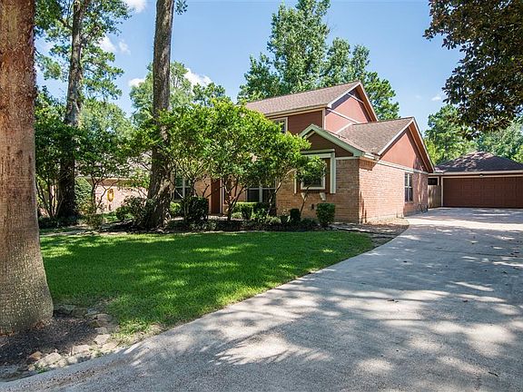 3rd image of 2026 Pine River Dr