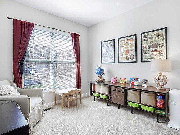 4th image of 4080 Canice Ave