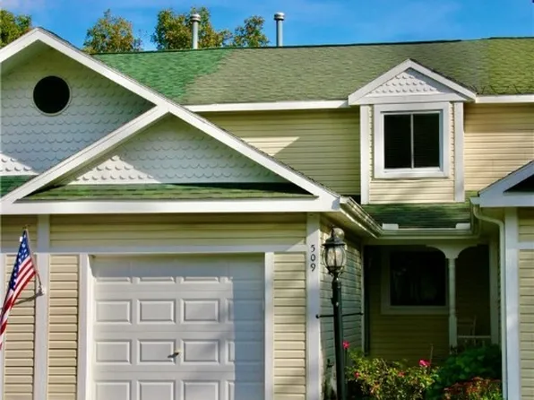 509 Timber Ridge Dr, Camillus, NY 13031