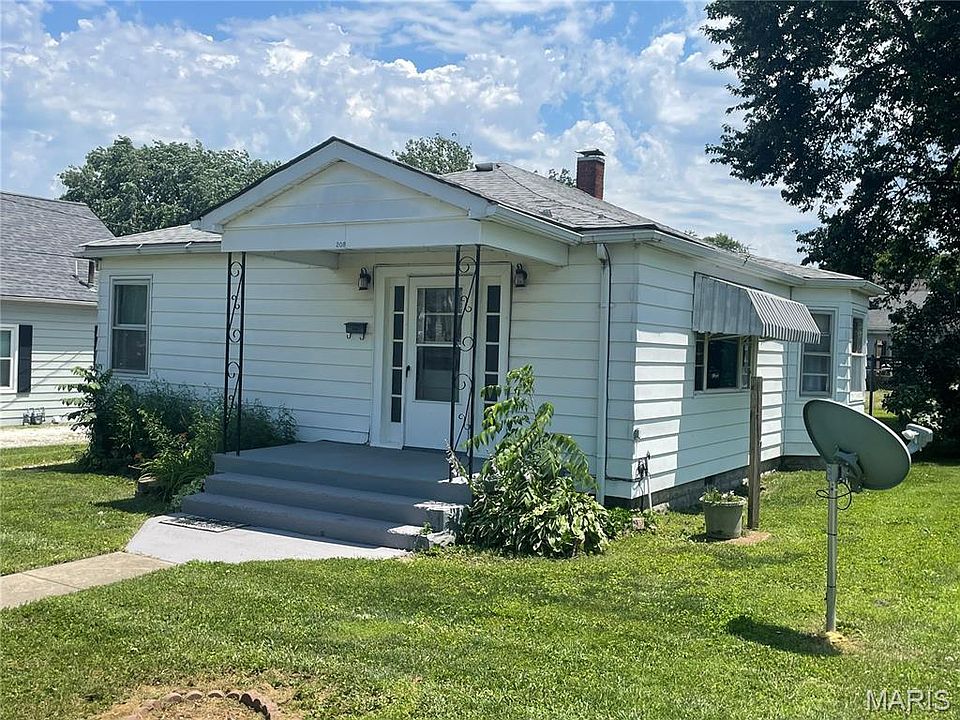 1st image of 208 E Exchange St
