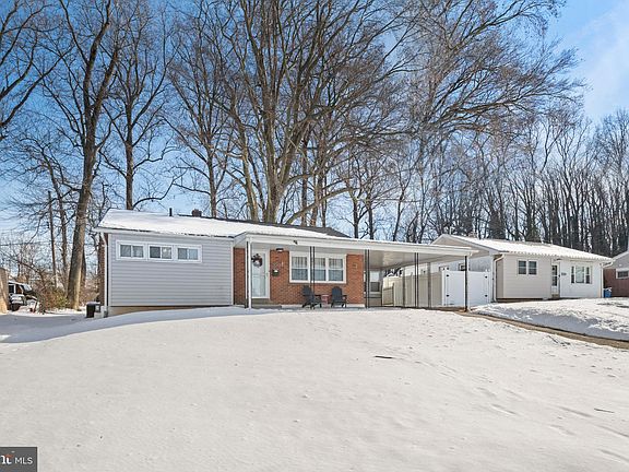 2nd image of 4217 Park Ln