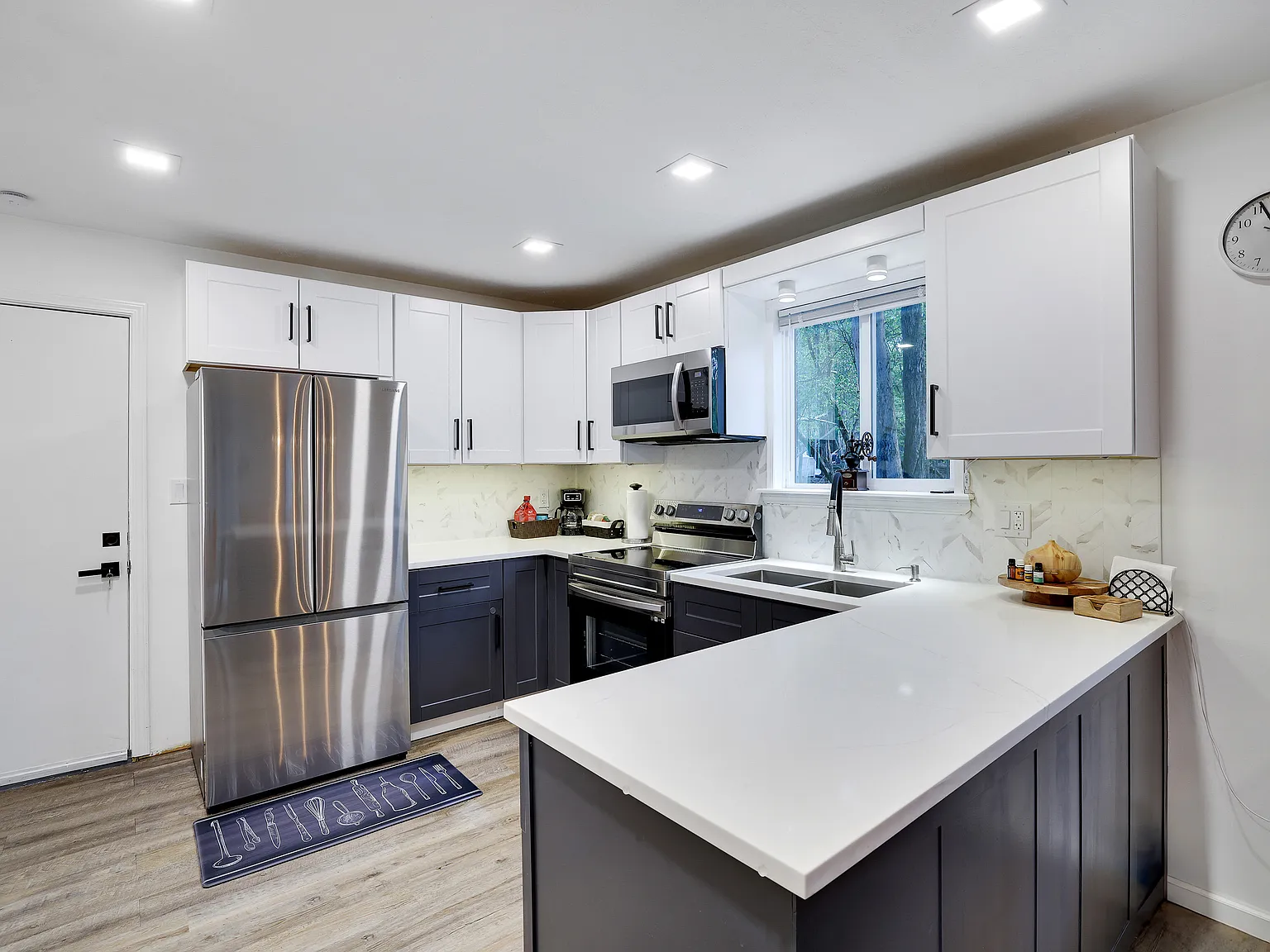 3 bed, 1500 sqft, $2,500 — Photo 4
