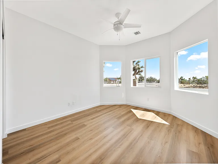 3878 Hilton Ave — Photo 13