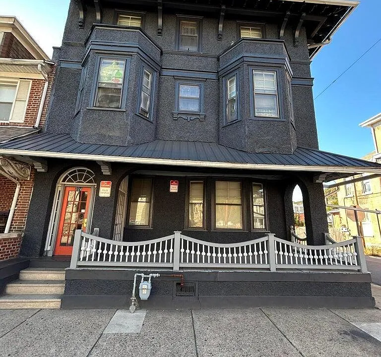 224 N Shamokin Loft Point St