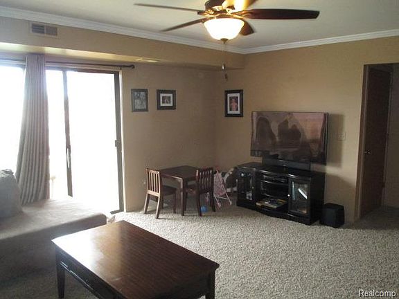 4th image of 29510 Clarita St #6