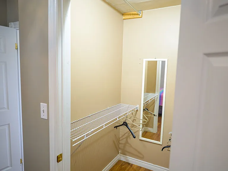 317 Queen St #302 — Photo 30