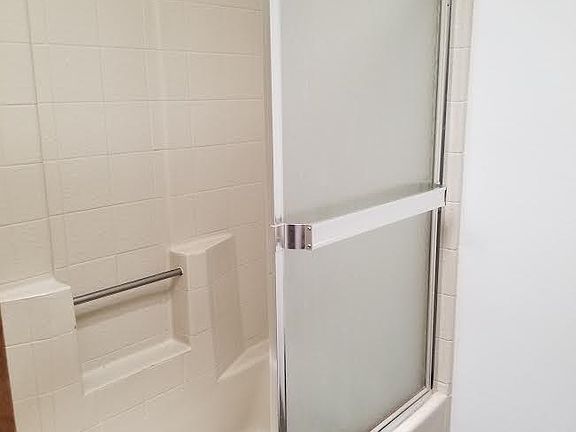 5th image of 1220 Montgomery St