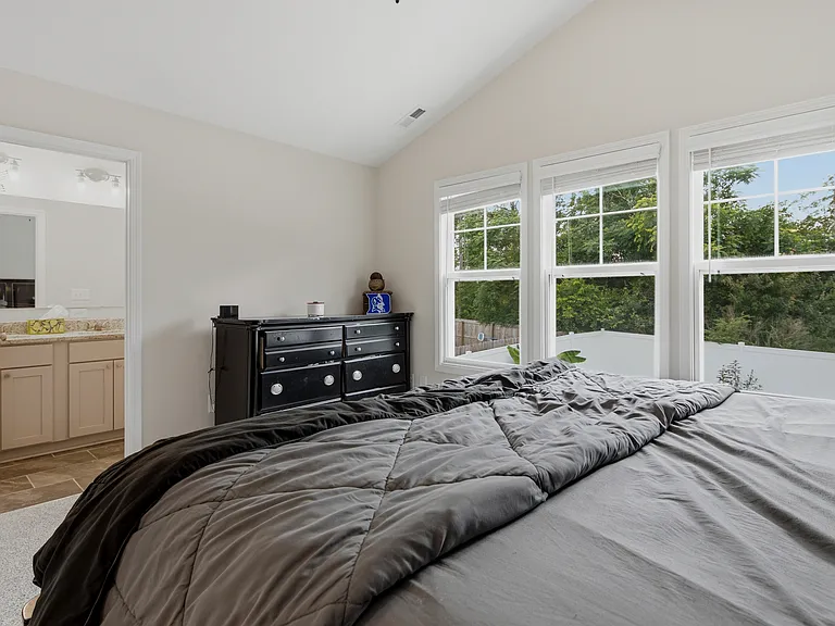 291 Burnside Dr — Photo 26