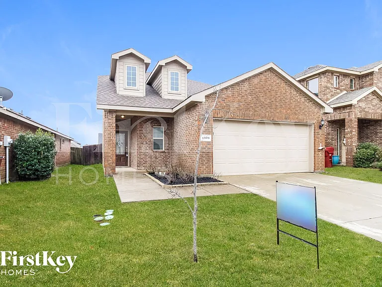 1309 Alder Tree Ln — Photo 3