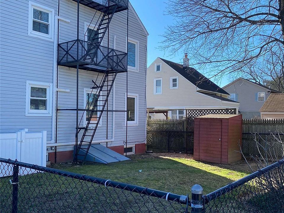 51 S 1st St APT 4, Bethpage, NY 11714 Zillow