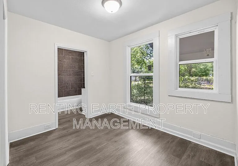 608 Fulton Ave SW — Photo 5