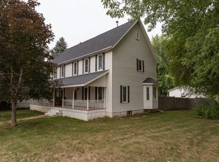 182 Chestnut St NE, Mazeppa, MN 55956