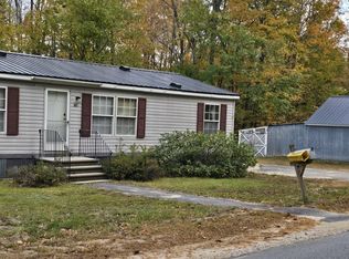 571 Greenwood Road, Norway, ME 04268