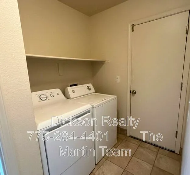 863 Blizzard Ct — Photo 8