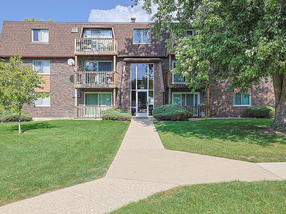 1st image of 19380 S Wolf Rd #6