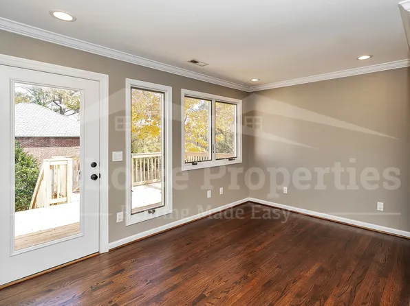 2005 Chestnut Rd, Vestavia Hills, AL 35216