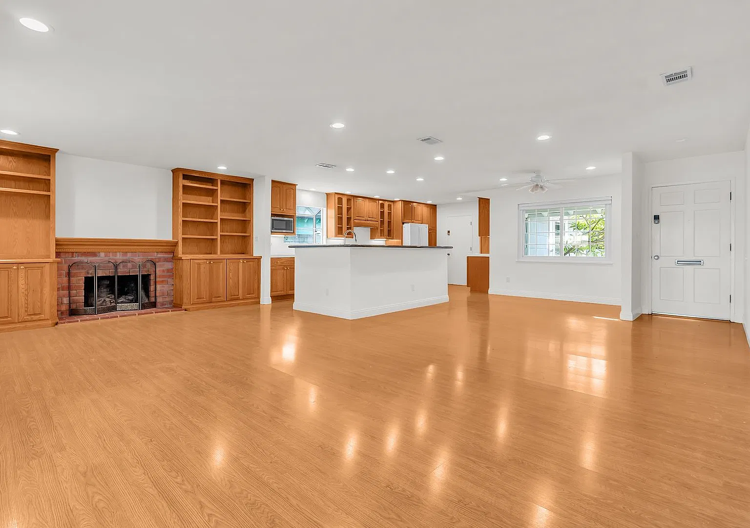 3020 Royal Palm Drive — Photo 4