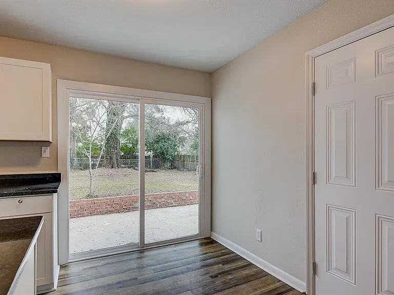 3316 Sylvester Dr — Photo 5