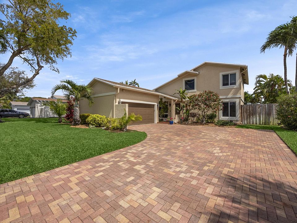 1st image of 256 NW 40 Ter Terrace