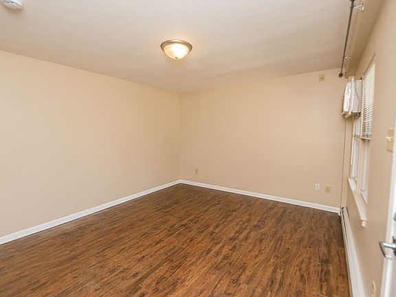 5th image of 6 W 71st Pl #5