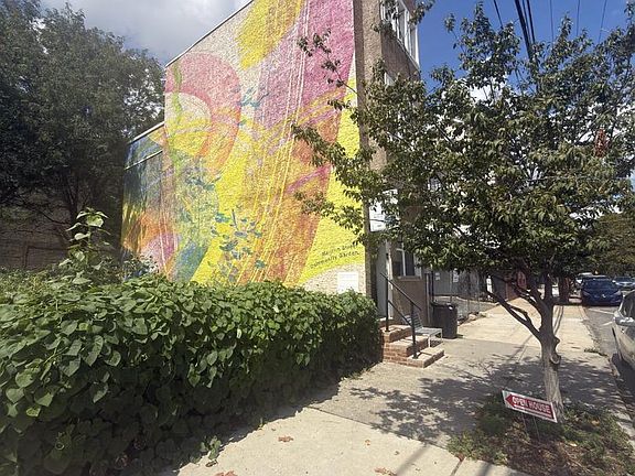 2nd image of 1214 S 4th St