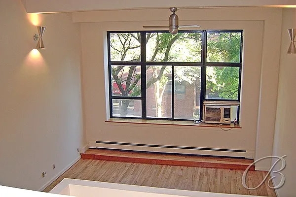 Sold by Bellmarc Realty | media 15