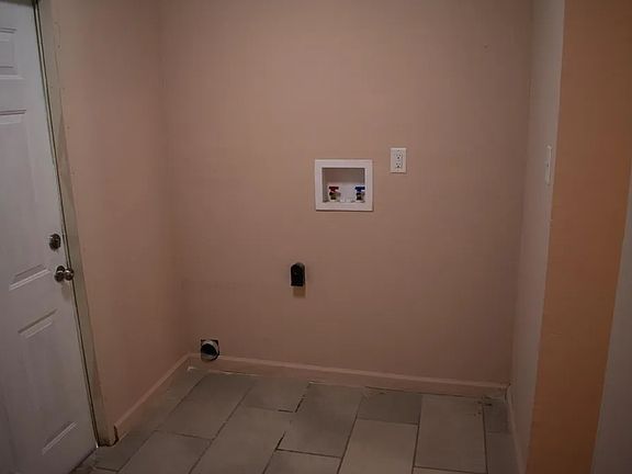 5th image of 2461 Osage St