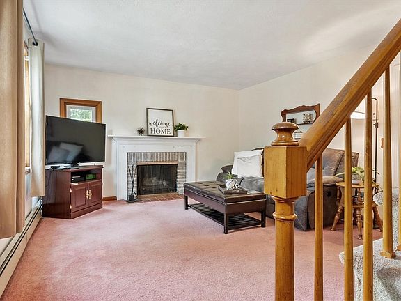4th image of 108 Kings Grant Rd