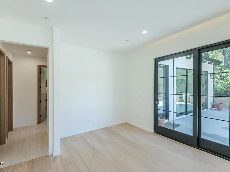 4819 Oakwood Ave — Photo 39