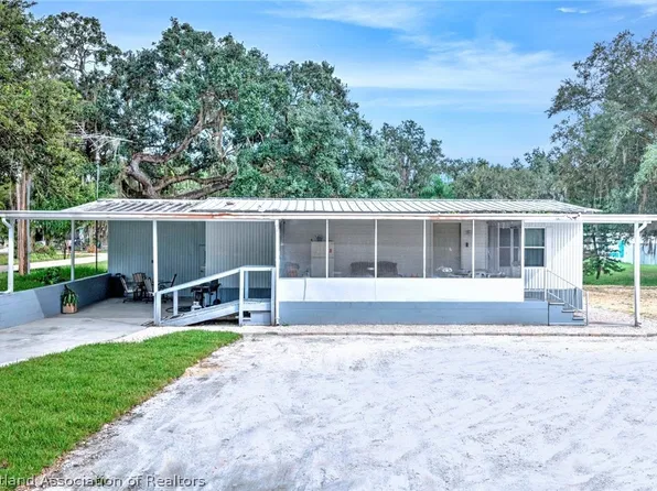7890 King James Dr, Sebring, FL 33876
