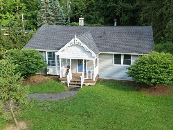 6887 Route 242 W, Ellicottville, NY 14731