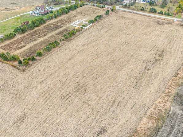 11630 W Pauling Rd, Manhattan, IL 60442