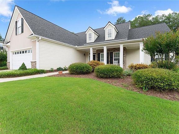 5th image of 4733 Warwick Dr