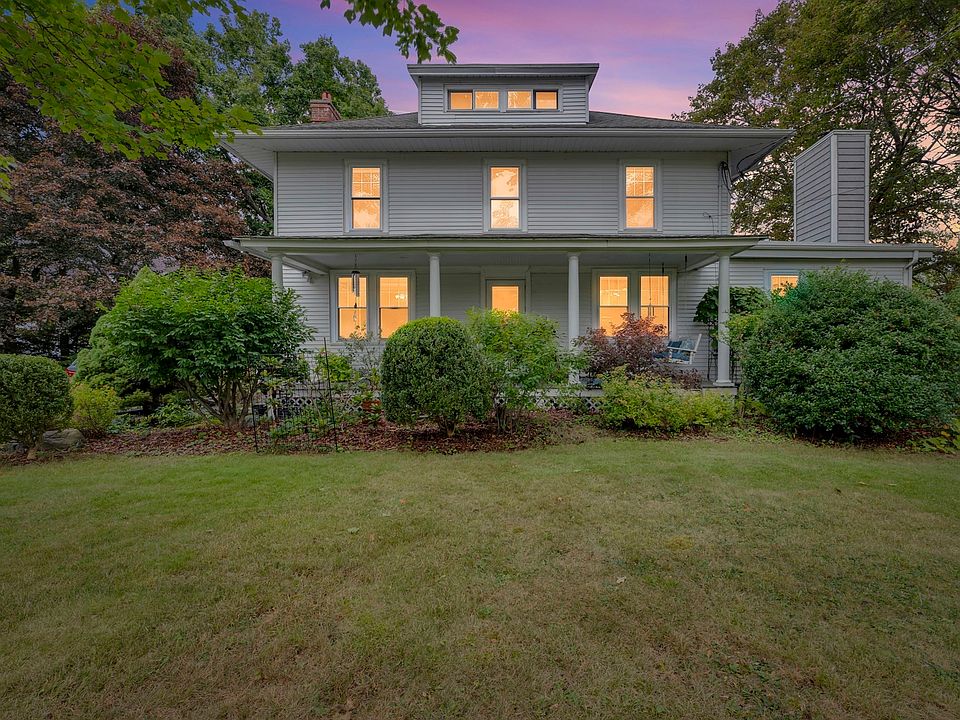 1st image of 26 Nelson Pl