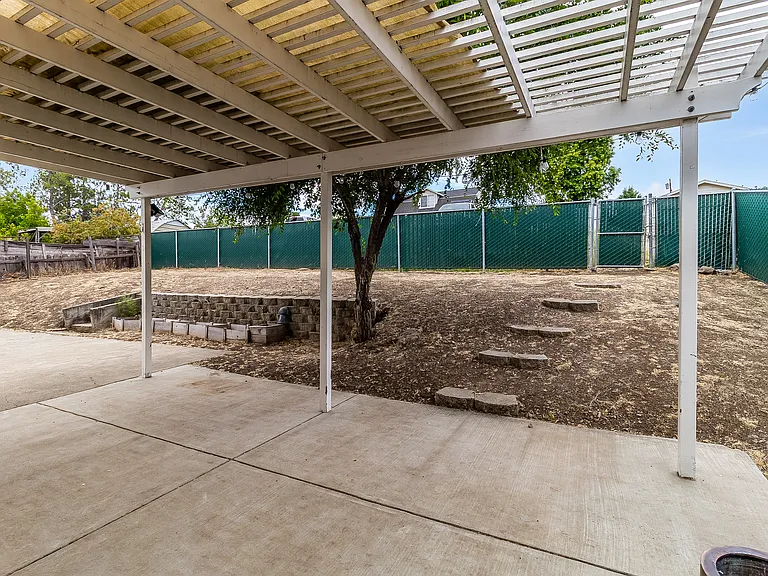 4060 Clayton Rd — Photo 20