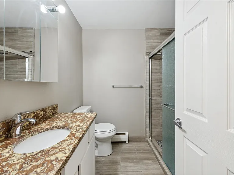 4101 Harvest Ln — Photo 6